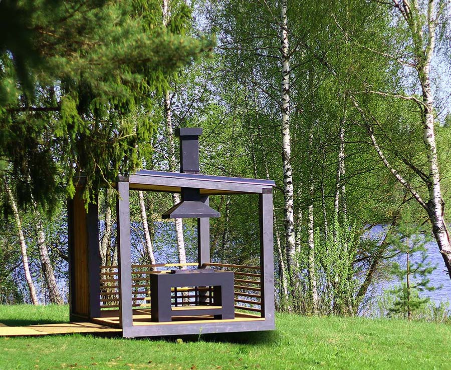 Зона барбекю в коттеджном поселке